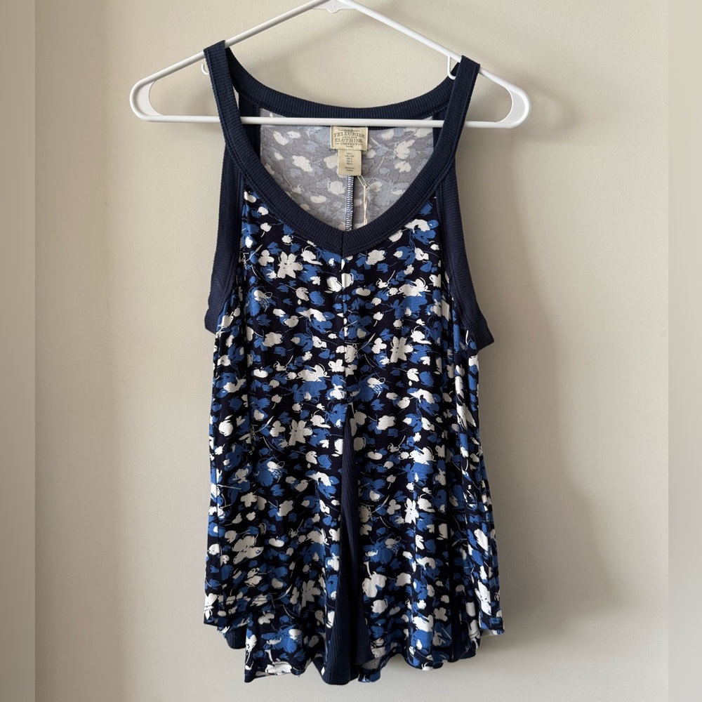 NWT Telluride Clothing Company Floral Swing Tank